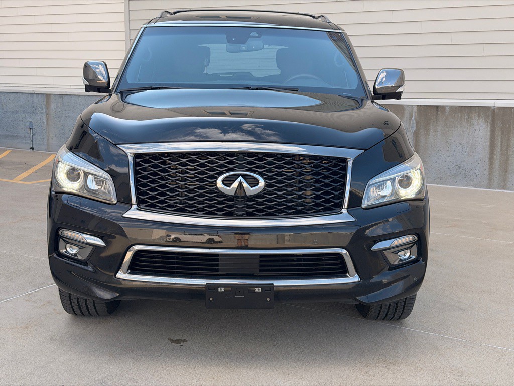 2017 INFINITI QX80 Image 8