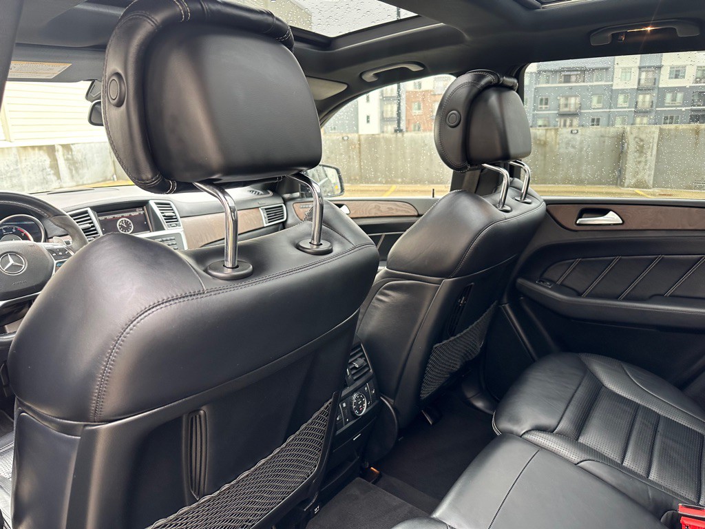 2013 Mercedes-Benz M-Class Image 16