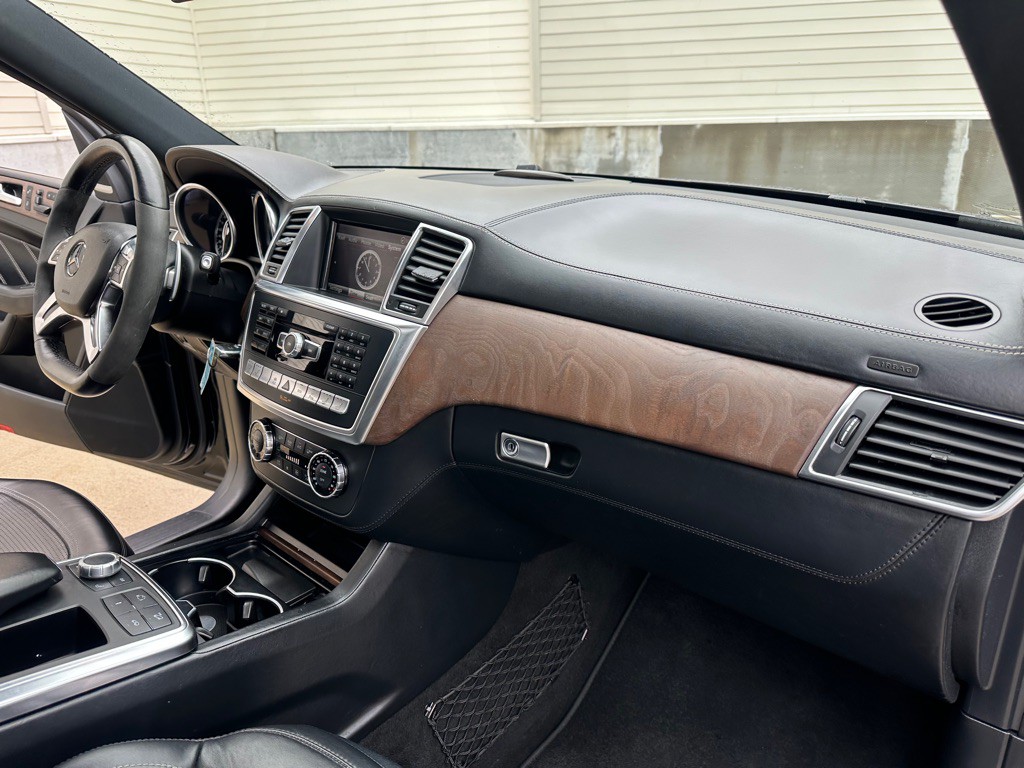 2013 Mercedes-Benz M-Class Image 22