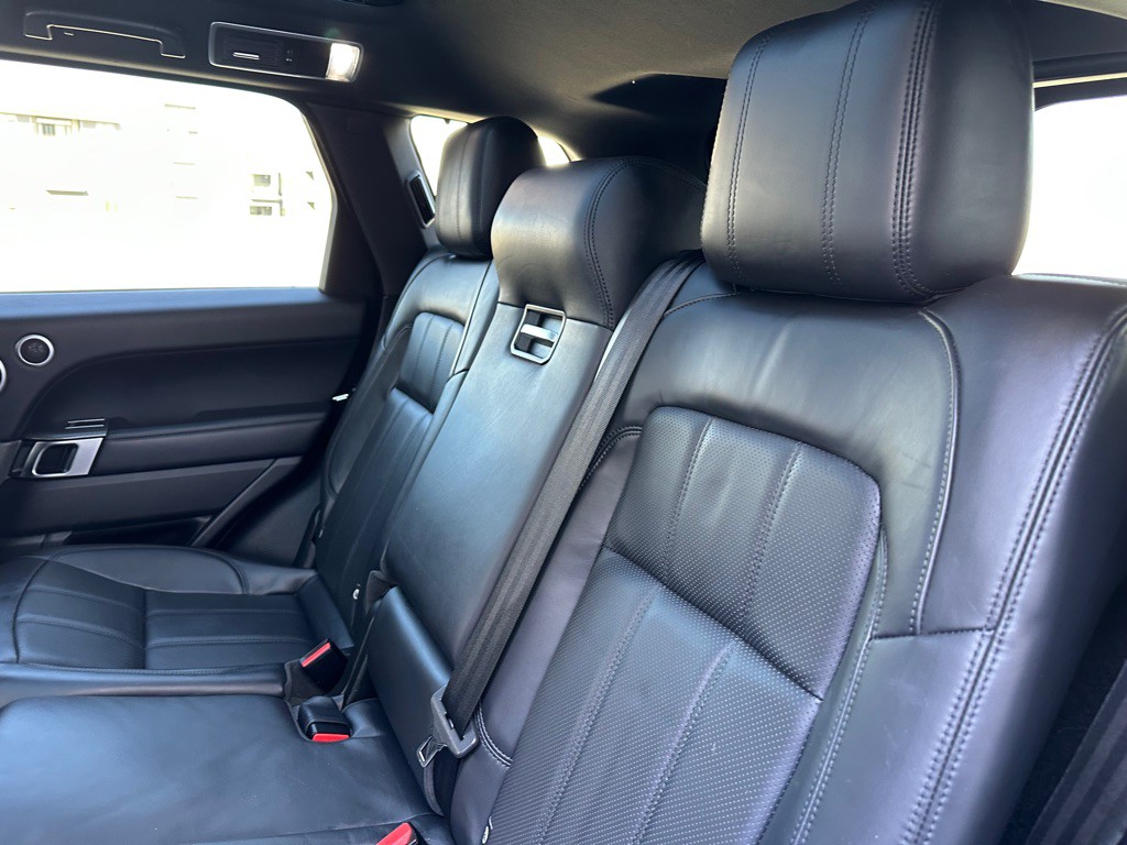 2019 Land Rover Range Rover Sport Image 18