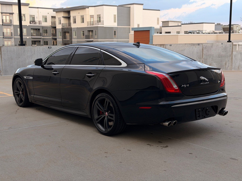 2014 Jaguar XJ Image 5