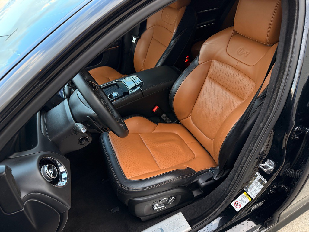 2014 Jaguar XJ Image 9