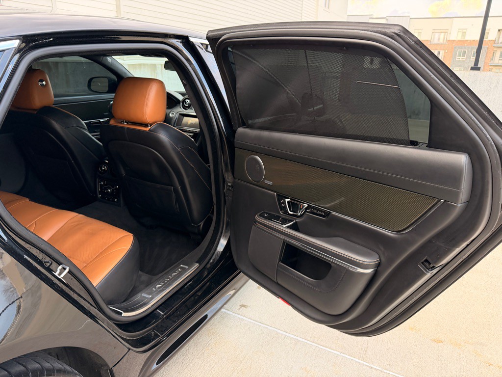 2014 Jaguar XJ Image 14