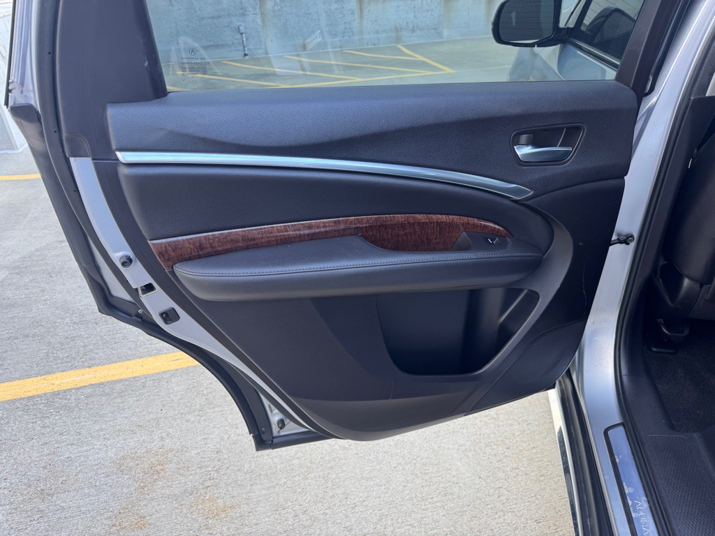 2017 Acura MDX Image 15