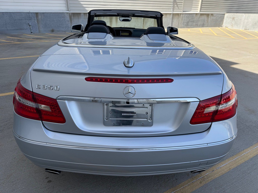 2012 Mercedes-Benz E-Class Image 4