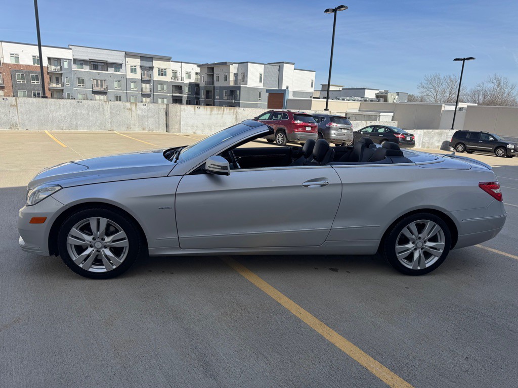 2012 Mercedes-Benz E-Class Image 6