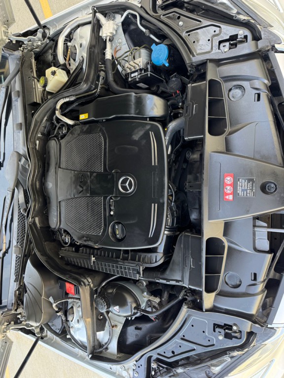 2012 Mercedes-Benz E-Class Image 30