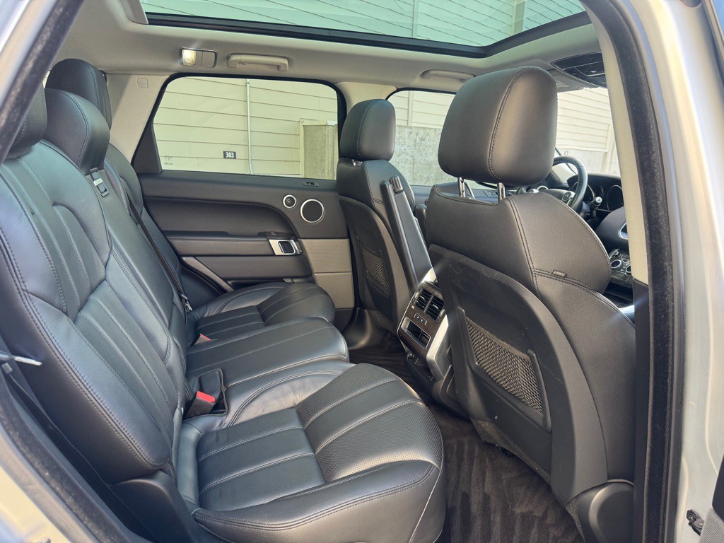 2017 Land Rover Range Rover Sport Image 29
