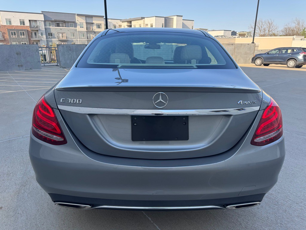 2015 Mercedes-Benz C-Class Image 4