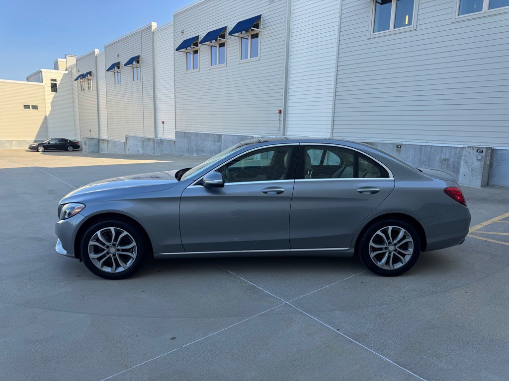 2015 Mercedes-Benz C-Class Image 6