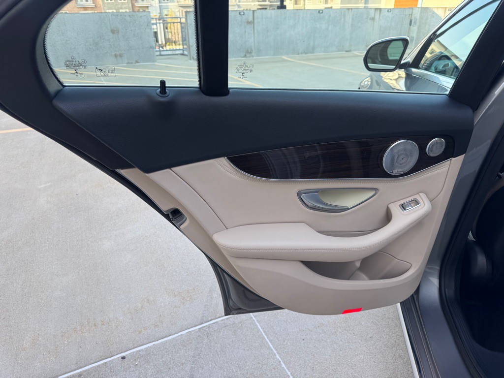 2015 Mercedes-Benz C-Class Image 22
