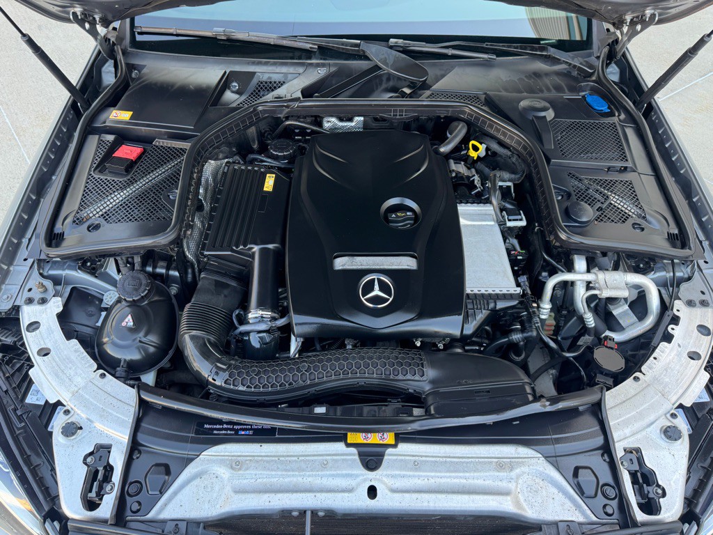 2015 Mercedes-Benz C-Class Image 30