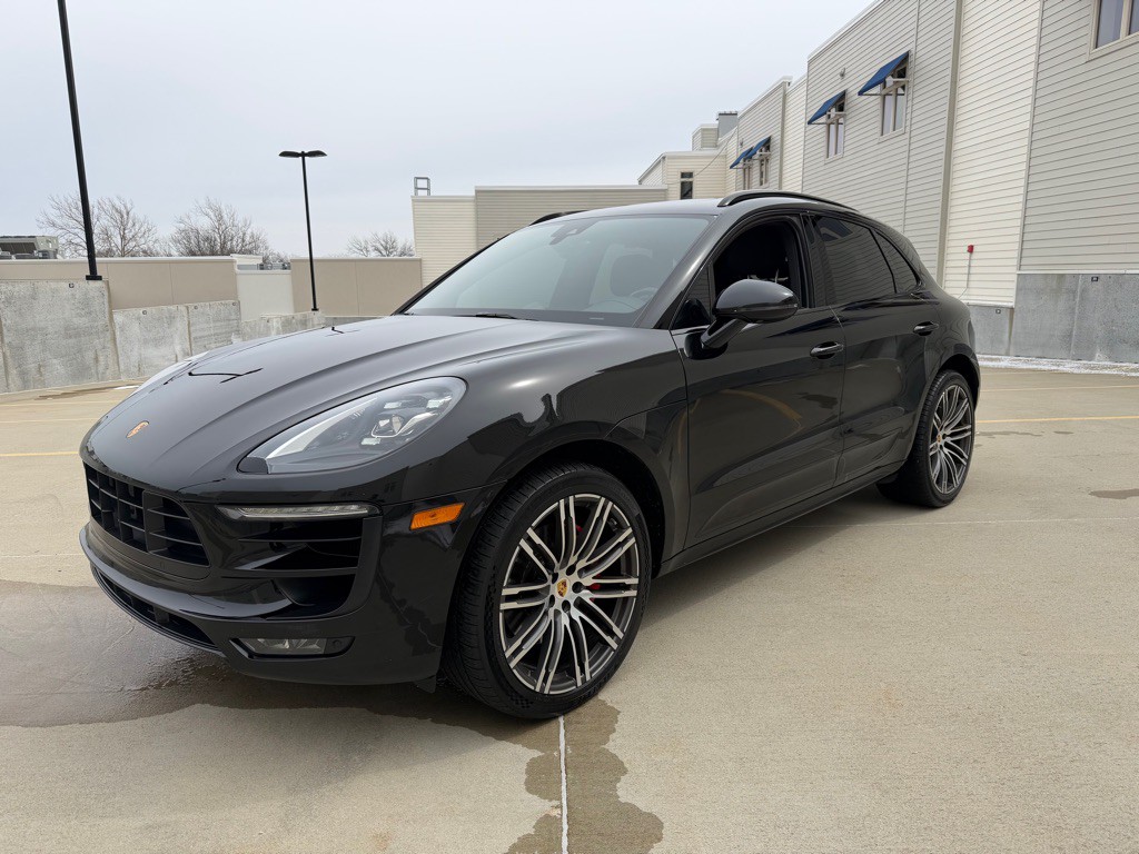 2017 Porsche Macan Image 3