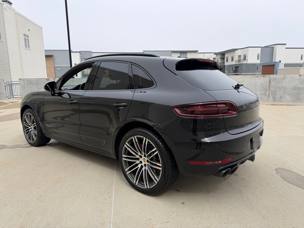 2017 Porsche Macan Image 5