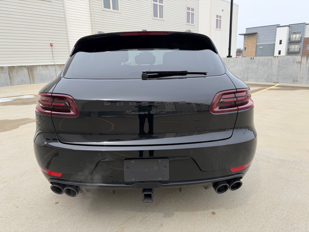 2017 Porsche Macan Image 6