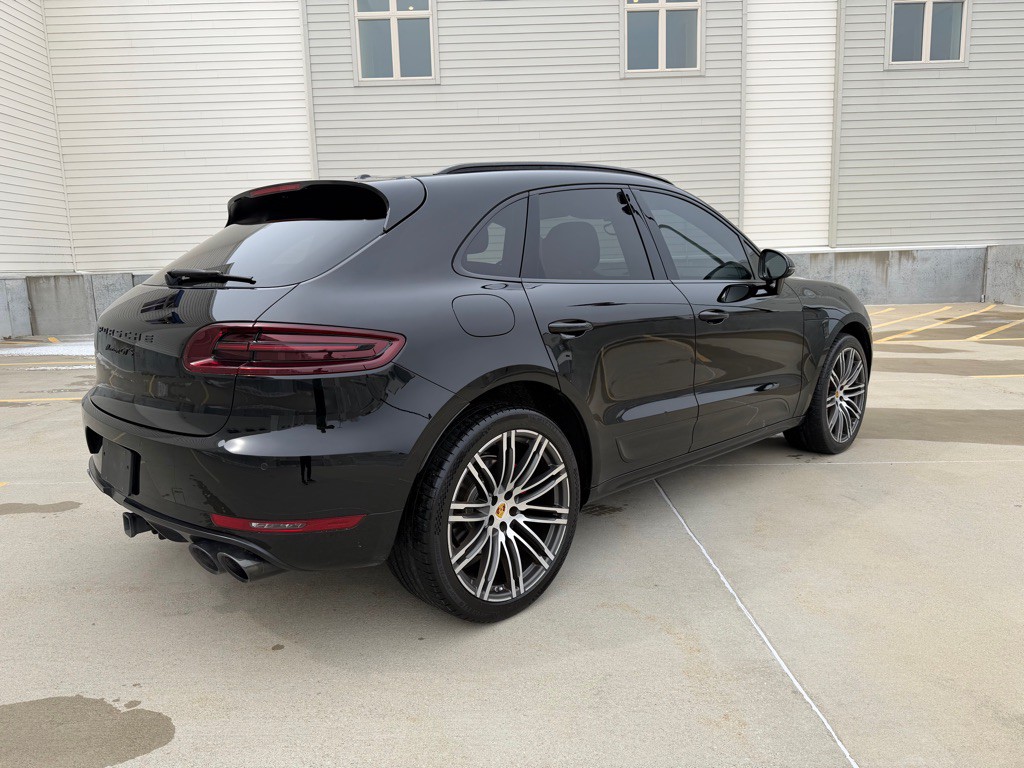 2017 Porsche Macan Image 7