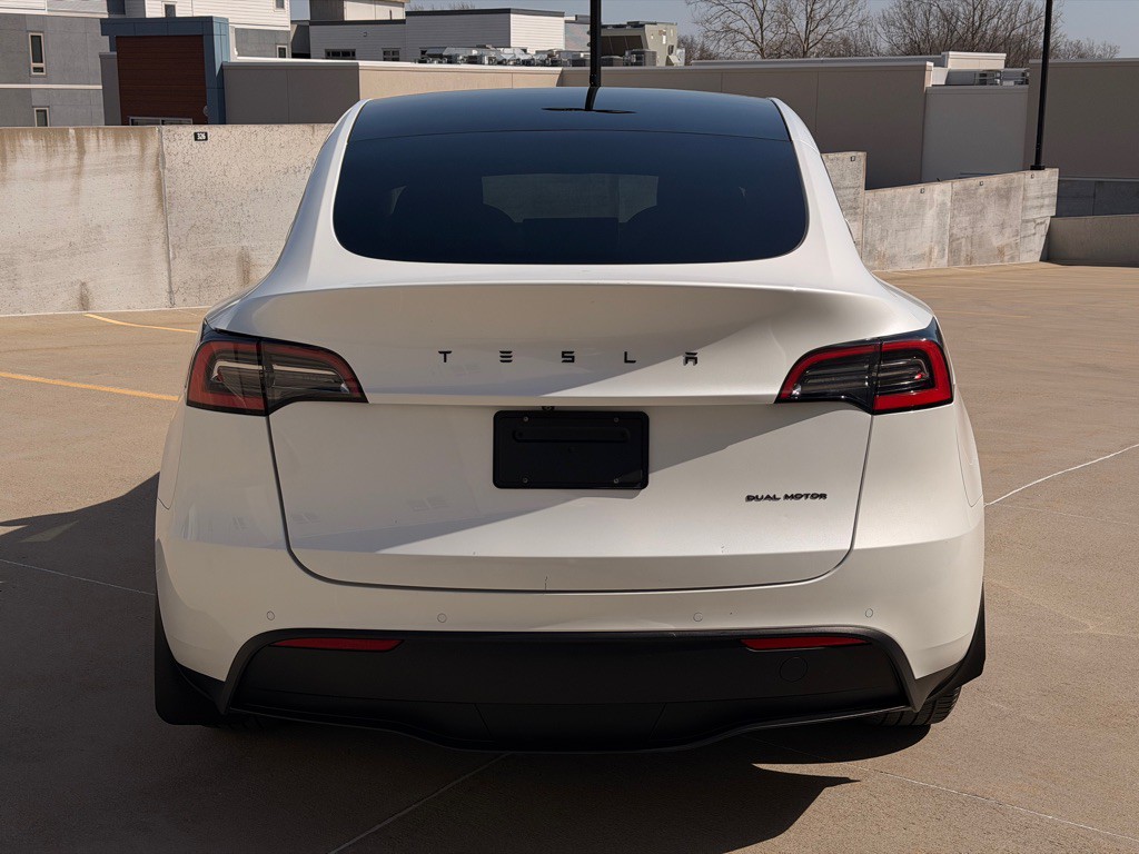 2021 Tesla Model Y Image 3
