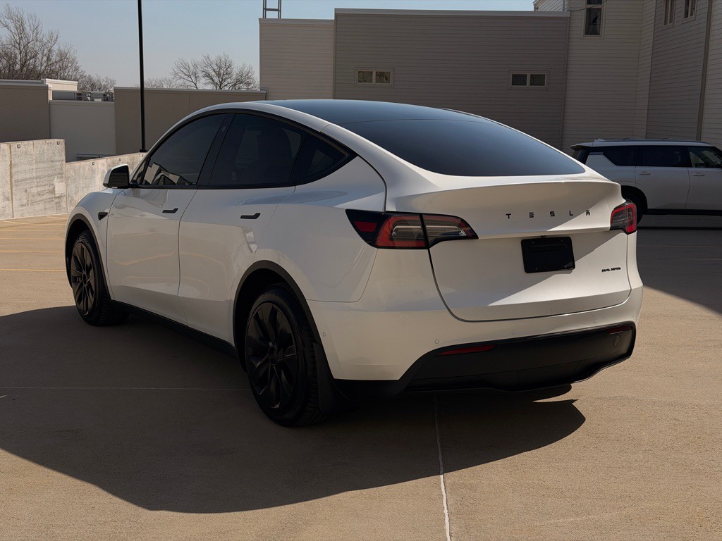 2021 Tesla Model Y Image 4