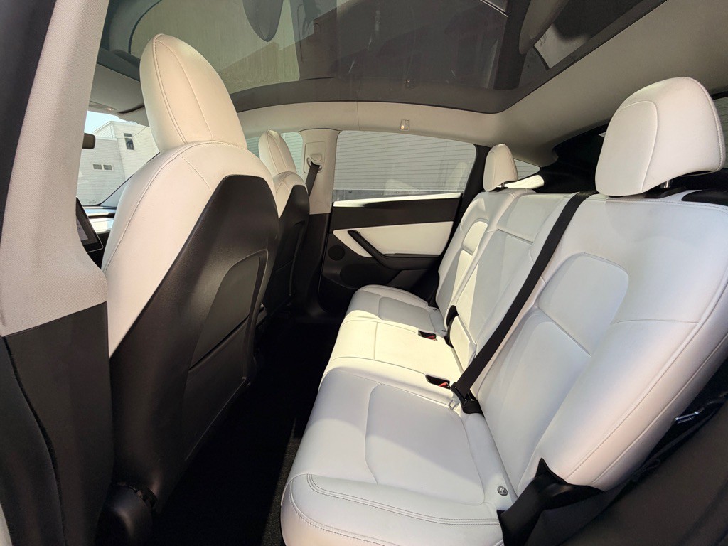 2021 Tesla Model Y Image 12