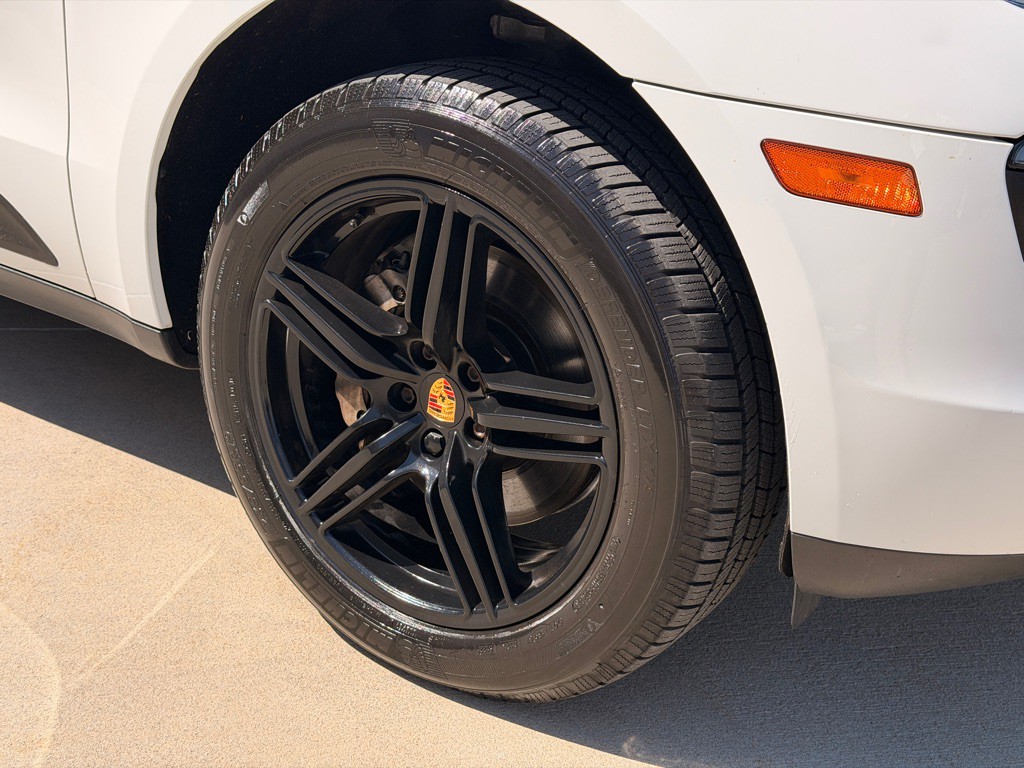 2015 Porsche Macan Image 3