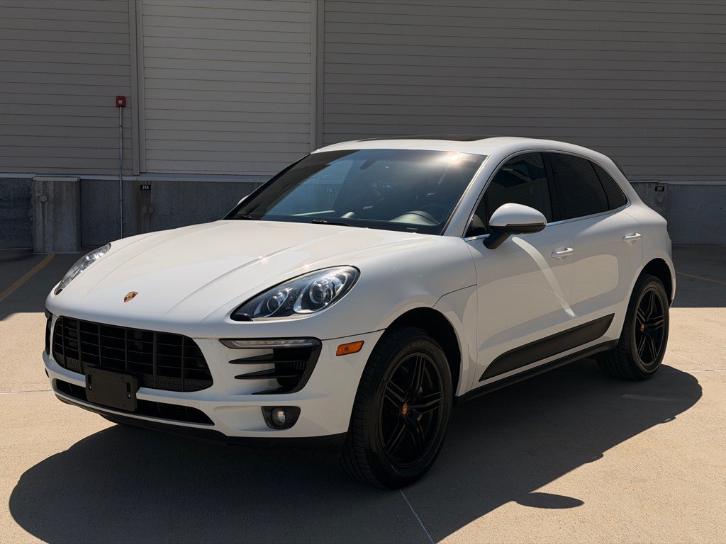 2015 Porsche Macan Image 4