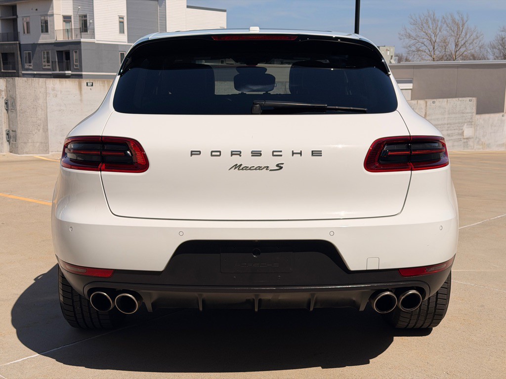 2015 Porsche Macan Image 7