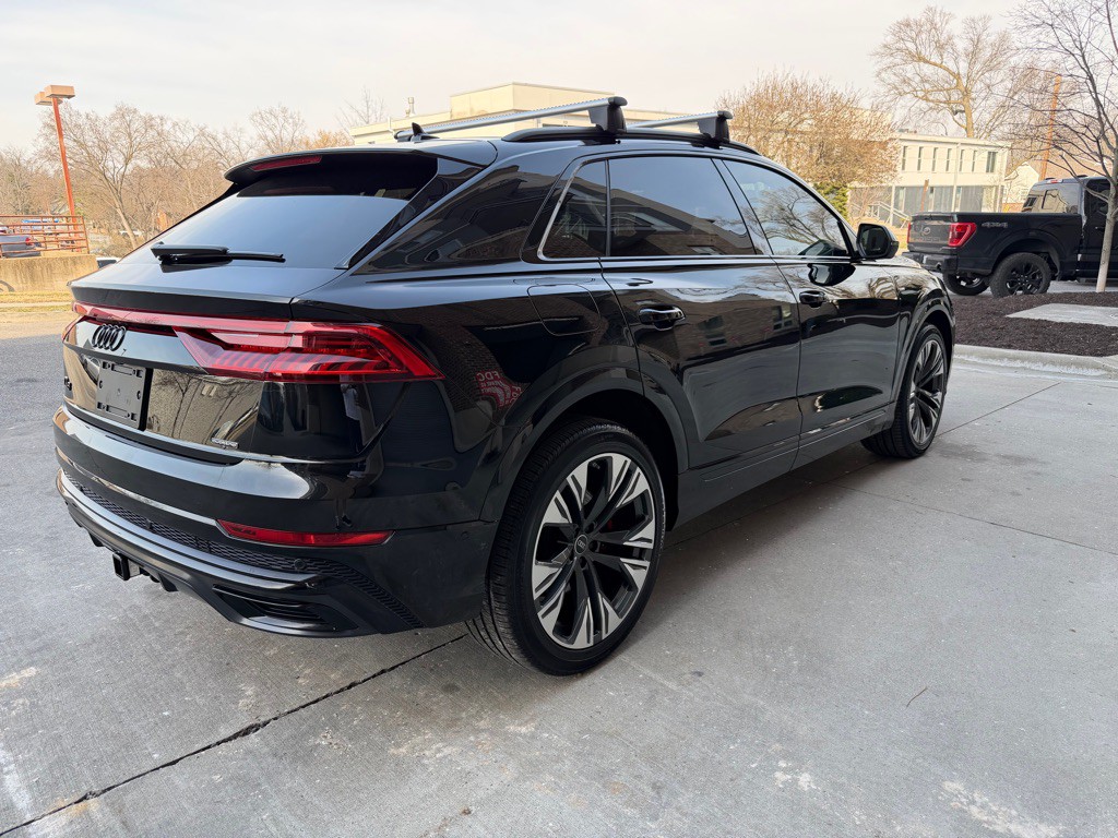 2023 Audi Q8 Image 7