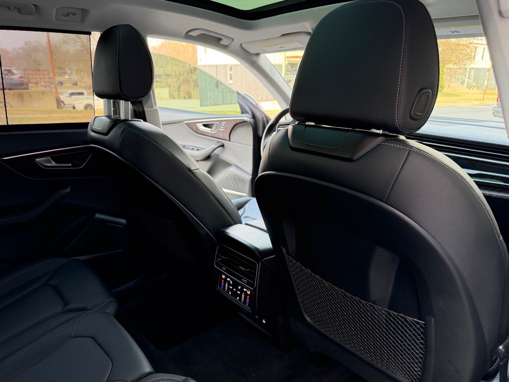 2023 Audi Q8 Image 21