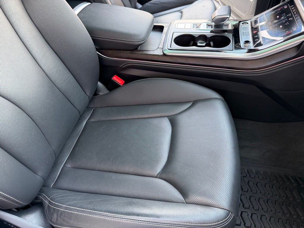 2023 Audi Q8 Image 28