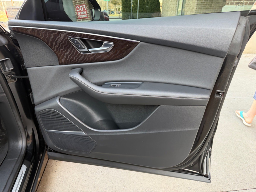 2023 Audi Q8 Image 30