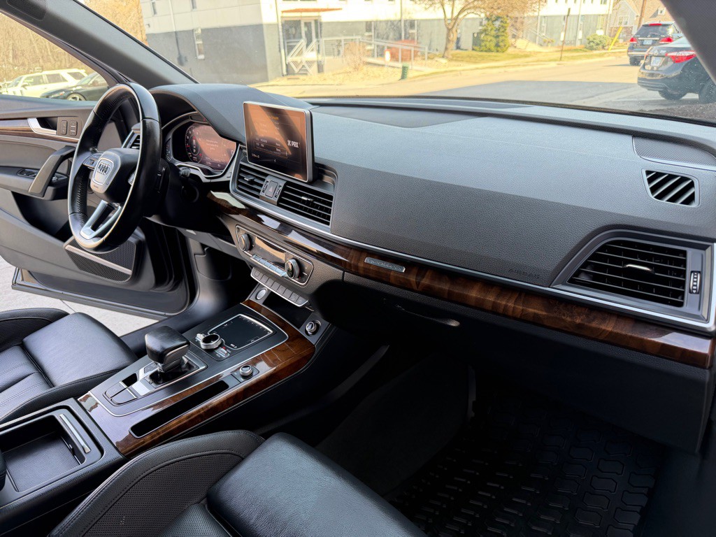 2018 Audi Q5 Image 24