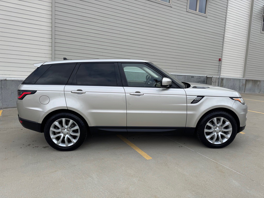 2016 Land Rover Range Rover Sport Image 2