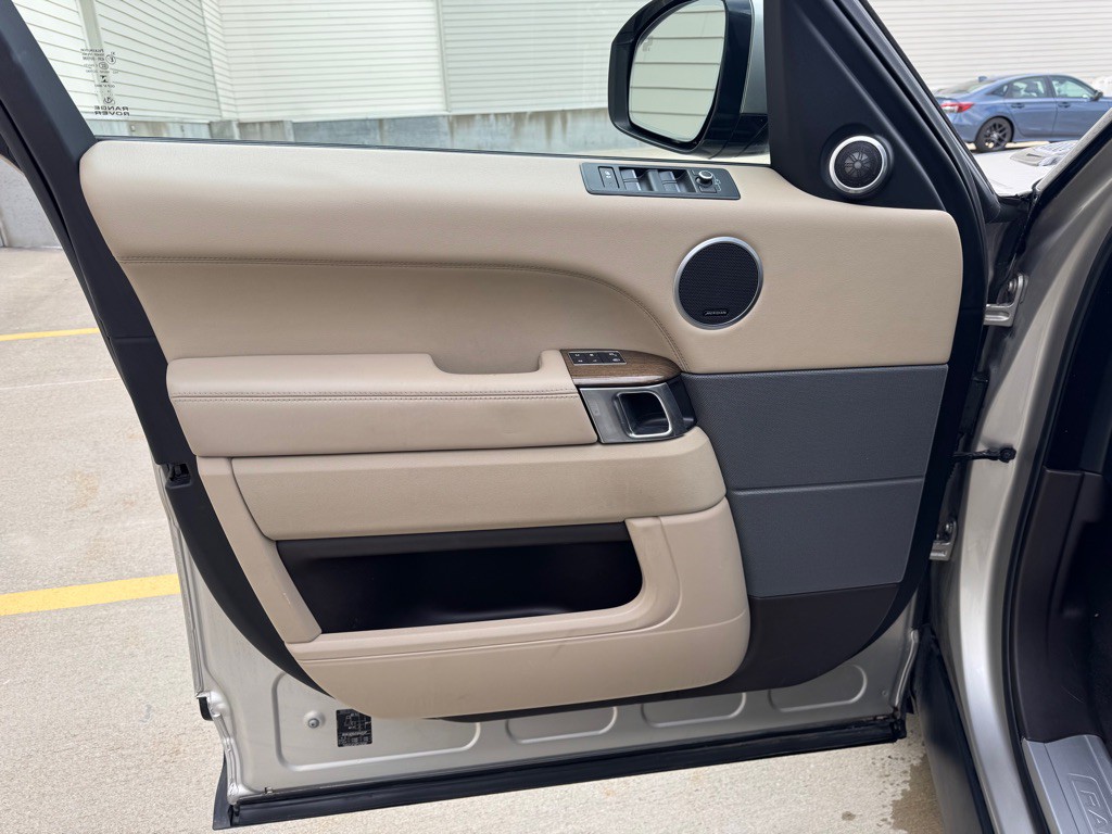 2016 Land Rover Range Rover Sport Image 10