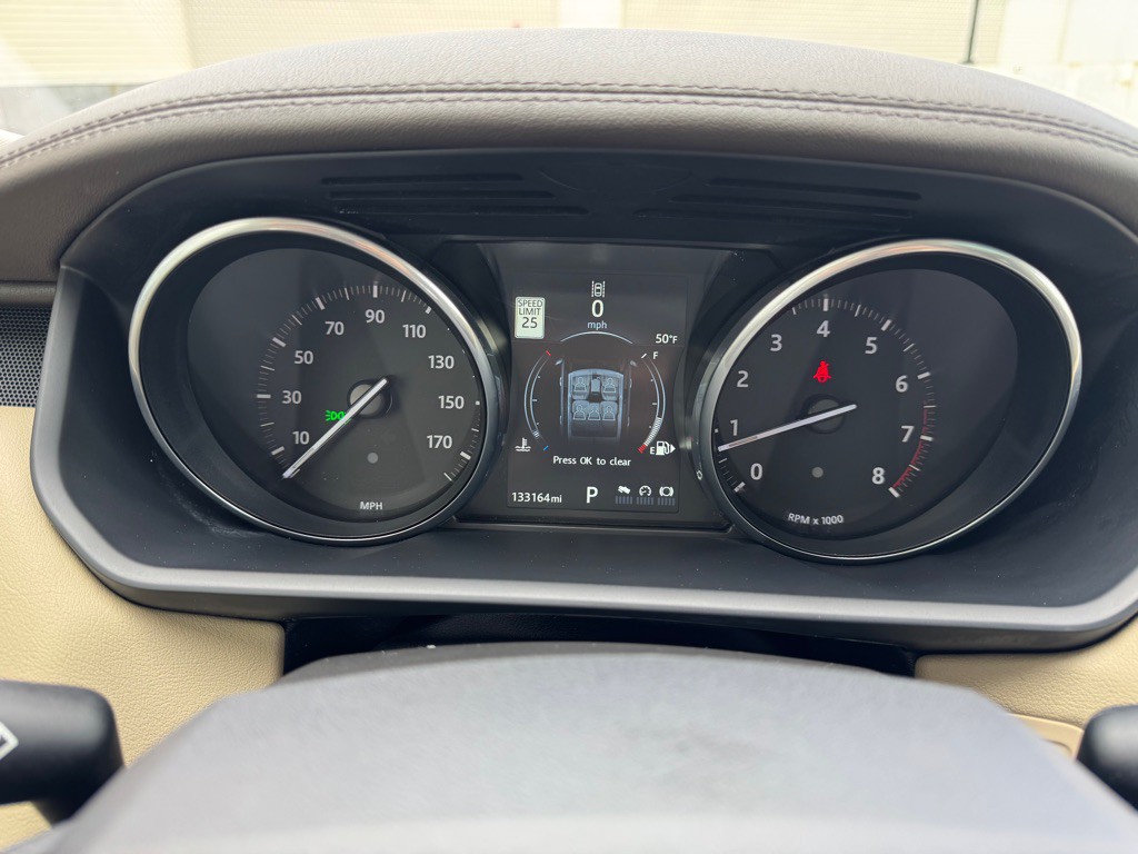 2016 Land Rover Range Rover Sport Image 16