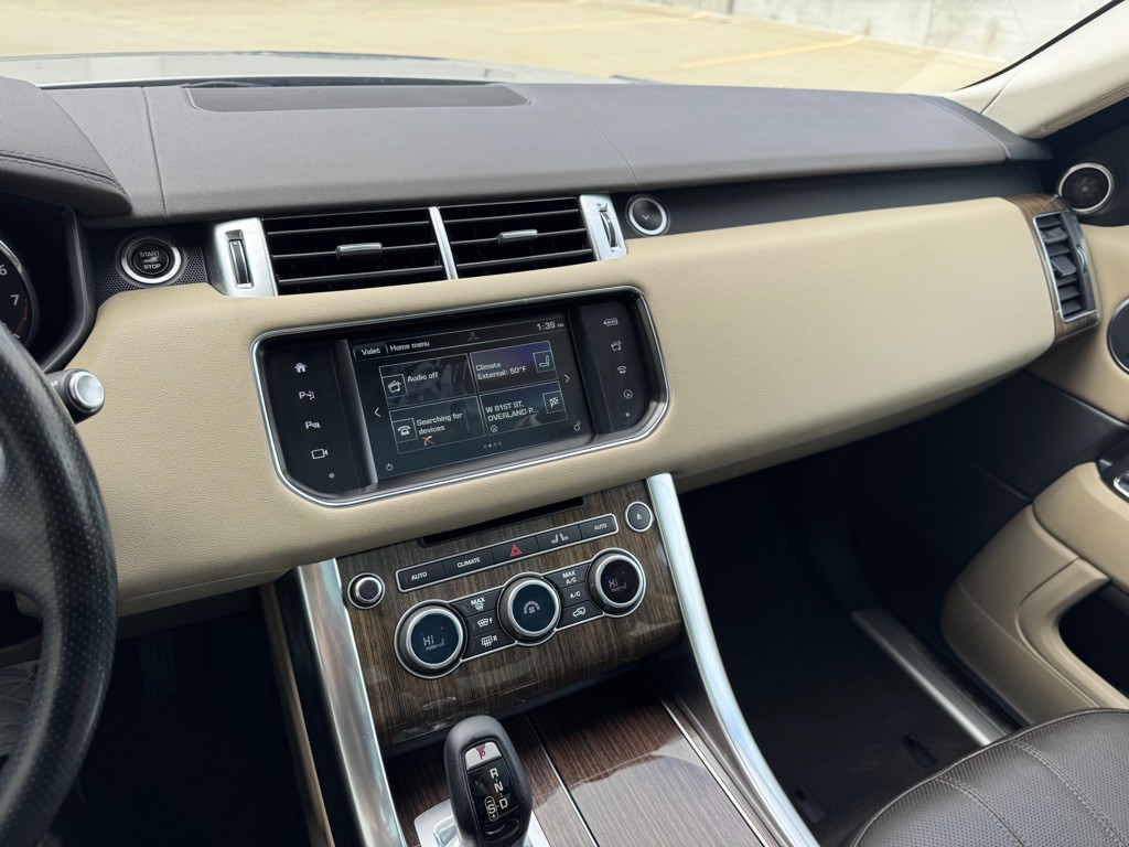 2016 Land Rover Range Rover Sport Image 17