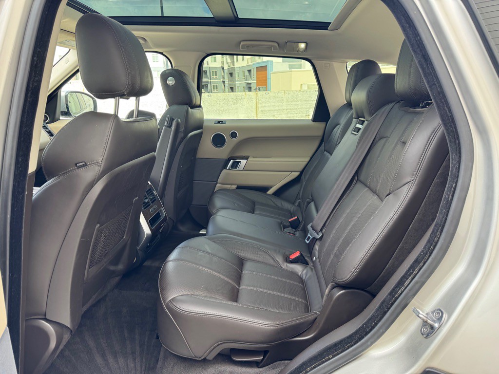 2016 Land Rover Range Rover Sport Image 24