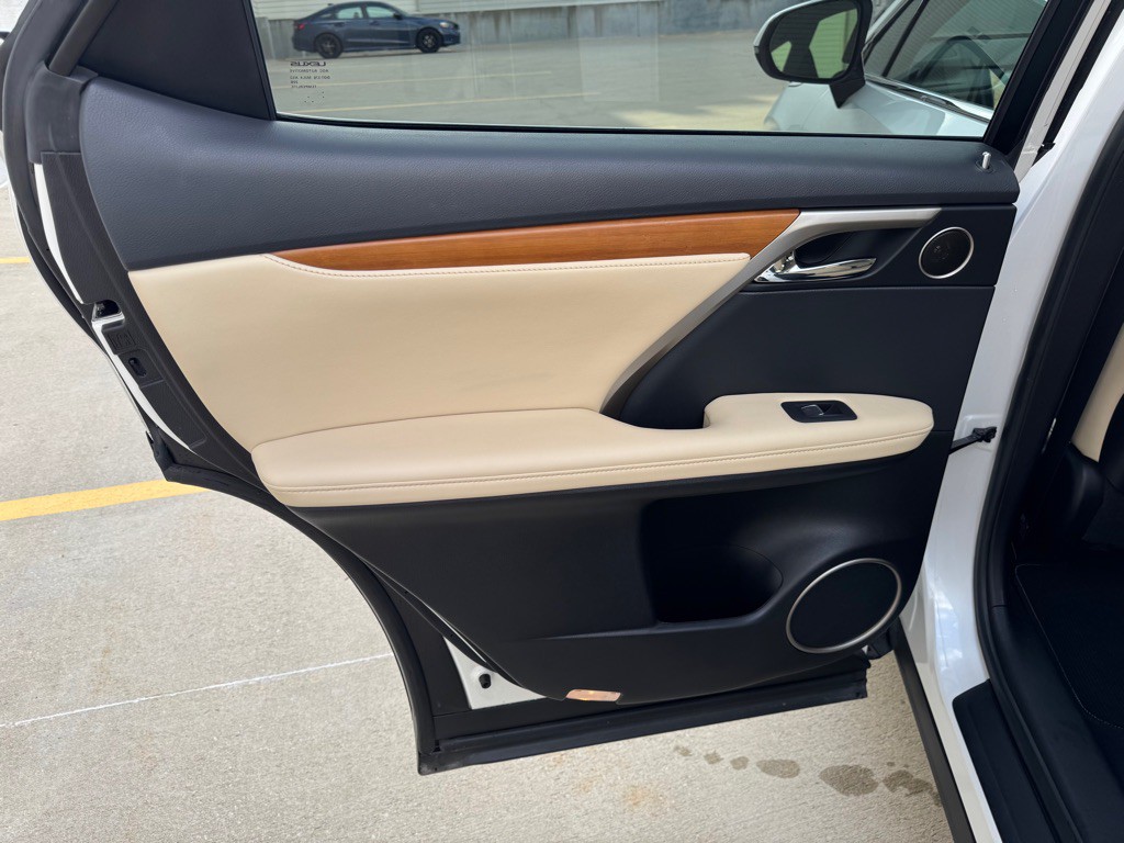 2021 Lexus RX Image 22