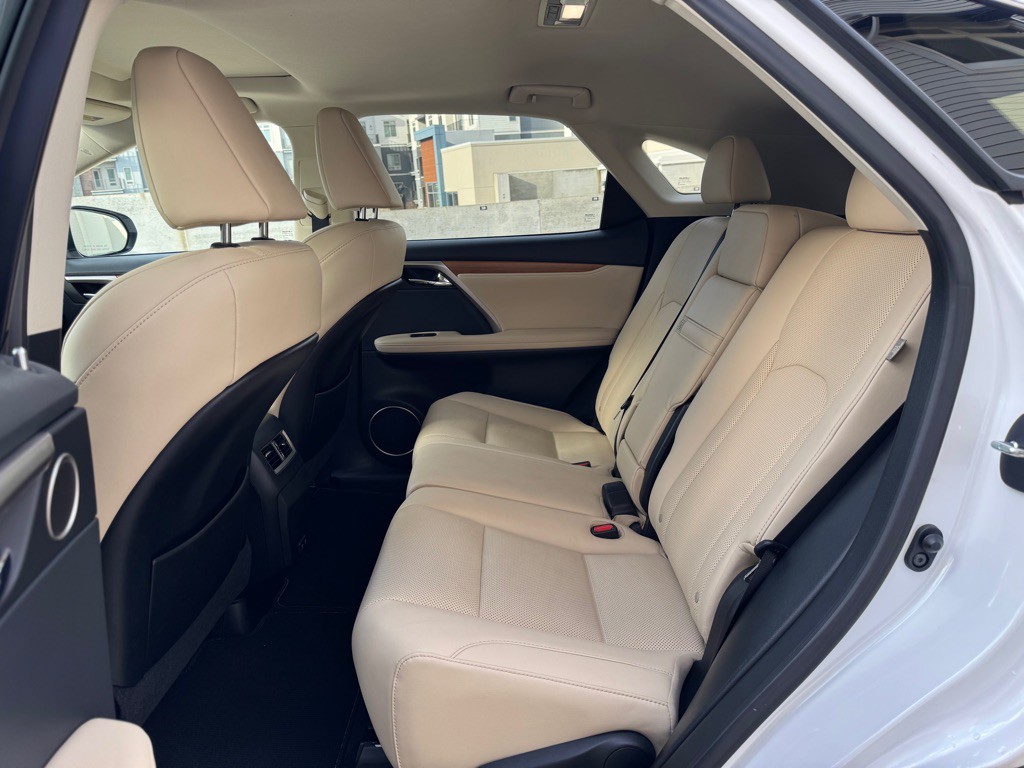 2021 Lexus RX Image 23