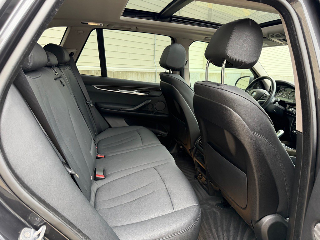 2015 BMW X5 Image 28