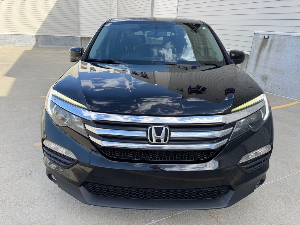 2017 Honda Pilot Image 8