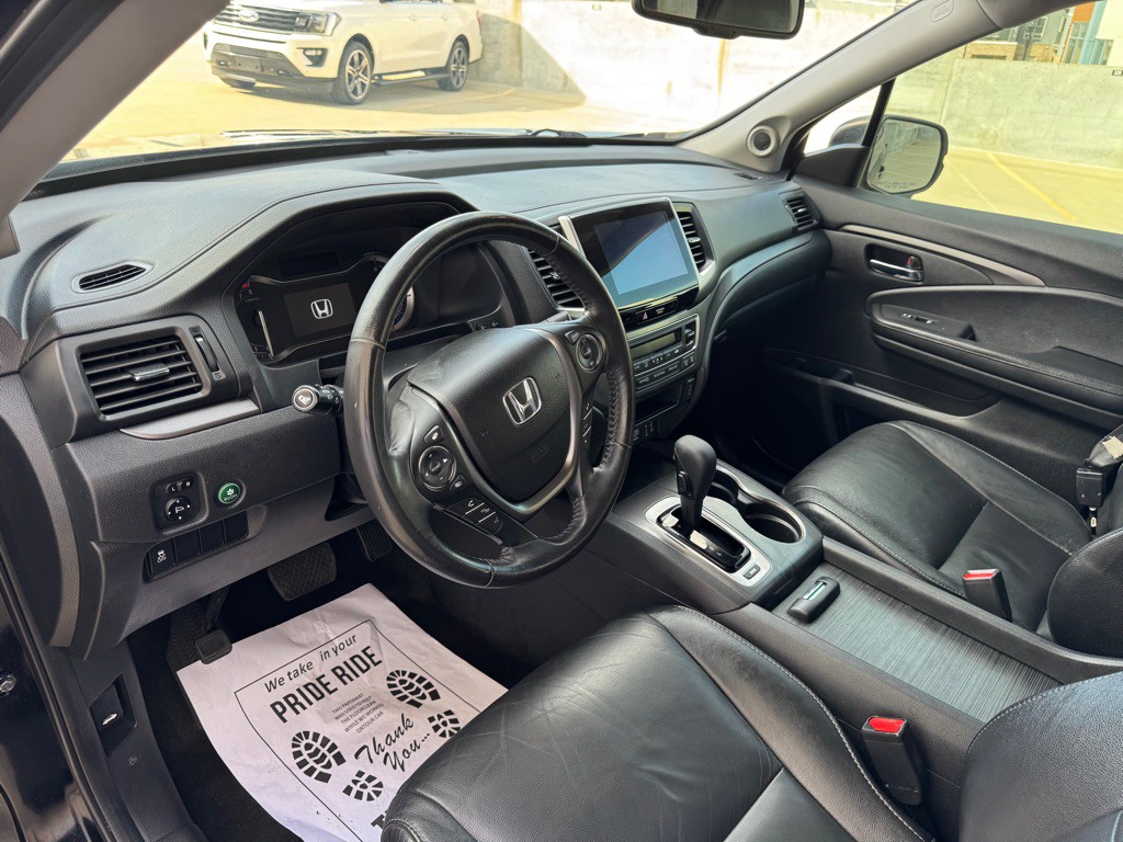 2017 Honda Pilot Image 11