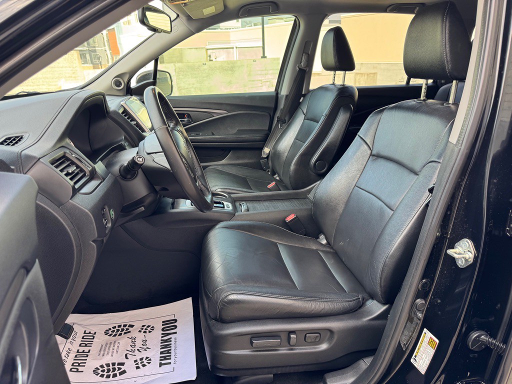 2017 Honda Pilot Image 12