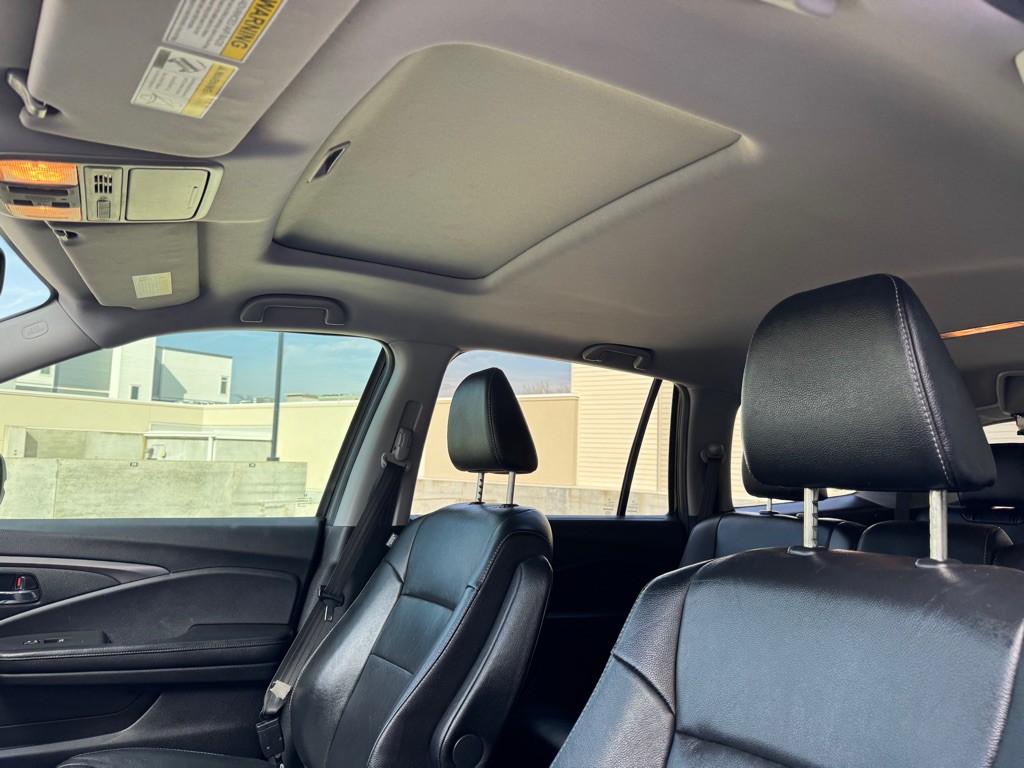 2017 Honda Pilot Image 13