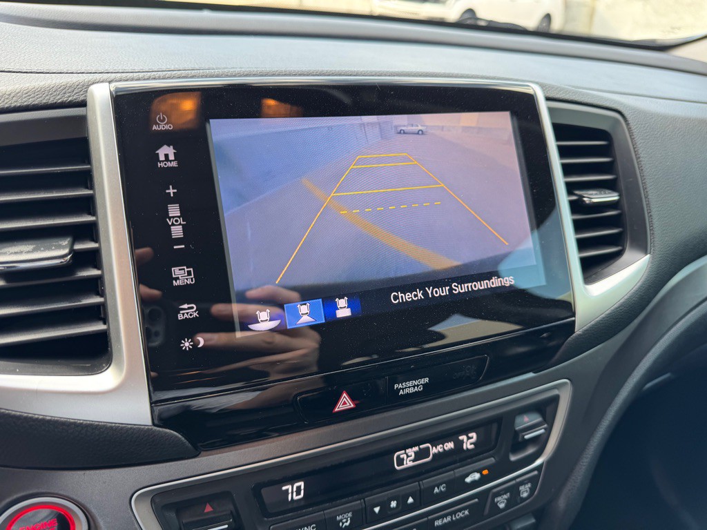 2017 Honda Pilot Image 17