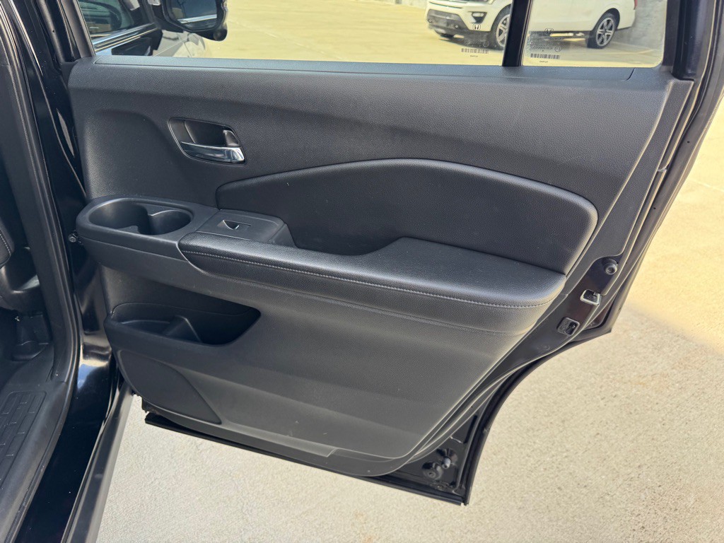 2017 Honda Pilot Image 24