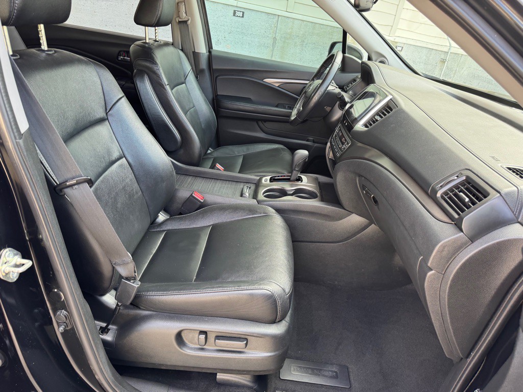 2017 Honda Pilot Image 29