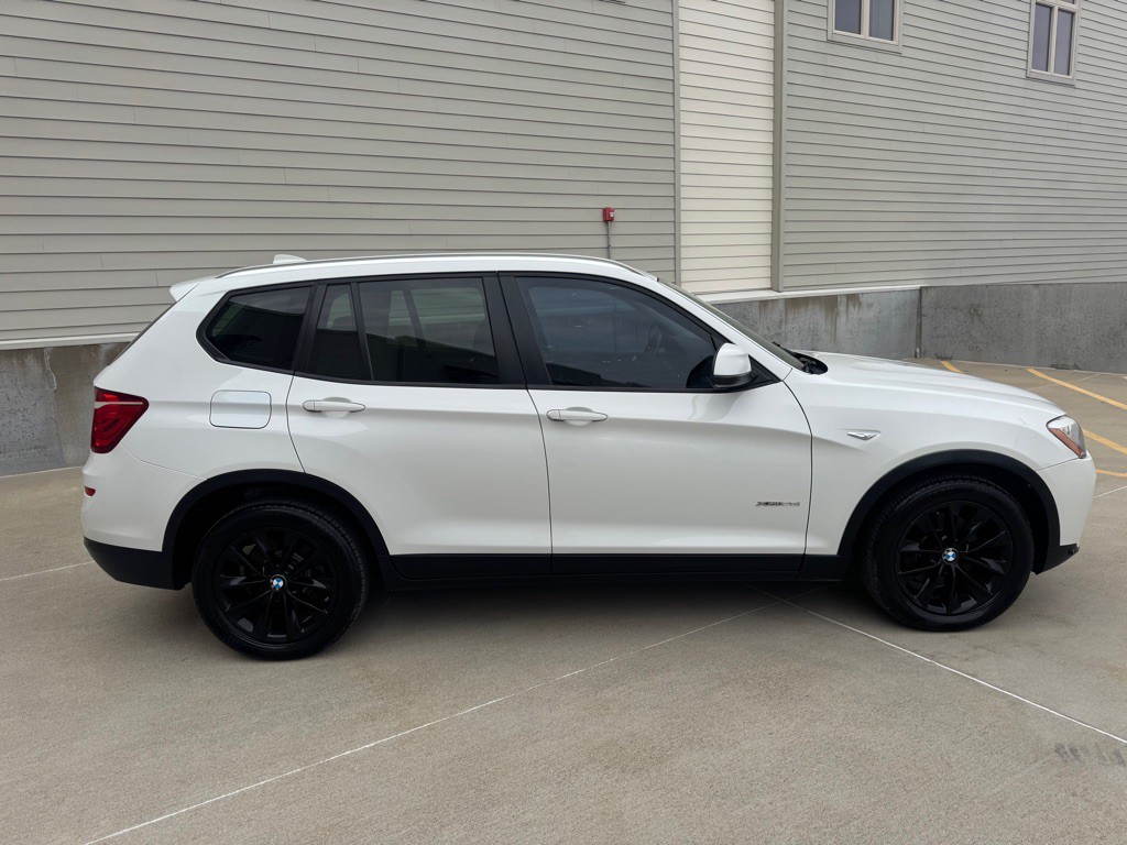 2016 BMW X3 Image 2