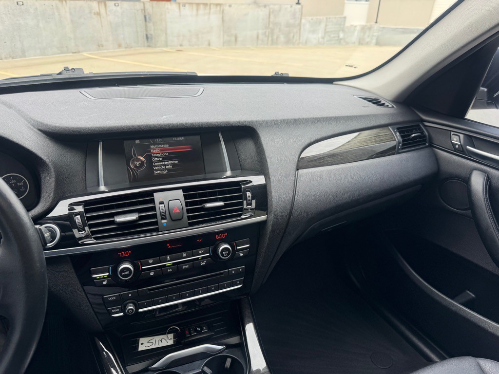 2016 BMW X3 Image 17