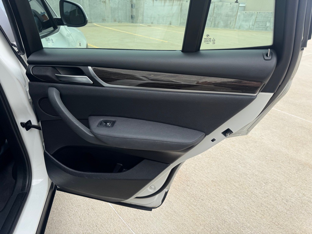 2016 BMW X3 Image 25