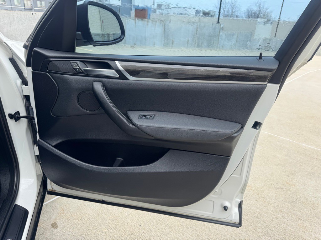 2016 BMW X3 Image 27